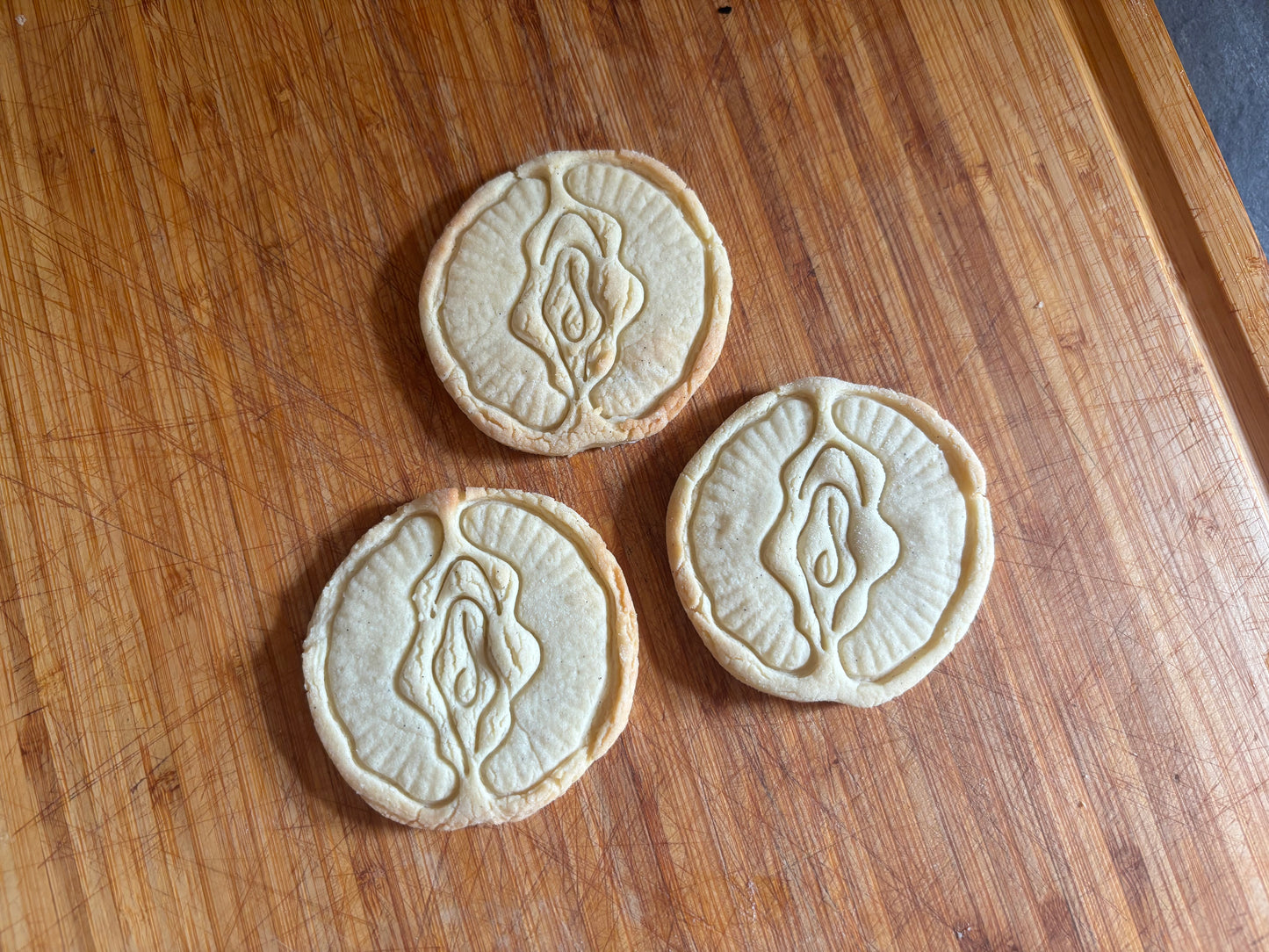 Vulva Cookie Cutters from Germany - Various Shapes - Biscuit Mold - Fondant Dough - Vagina Shaped Cookies - Europe - 3D Printed Cutters