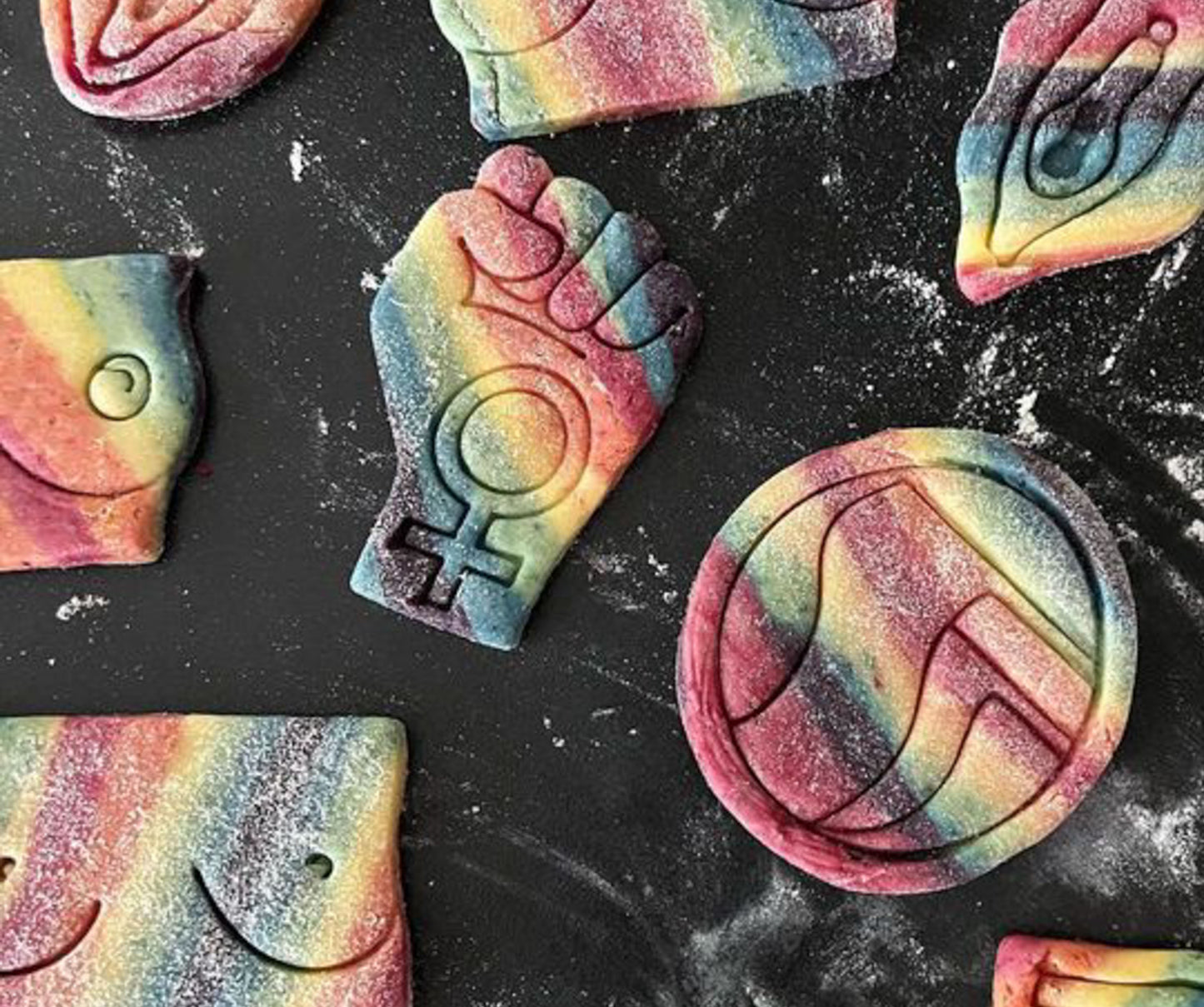 Feminist Riot Keksausstecher - Benefizversion - 1€ an HandmaidsRiot - FLINTA* - Trans Faust - Feministische Faust - Mittelfinger - Riot - 3D Druck