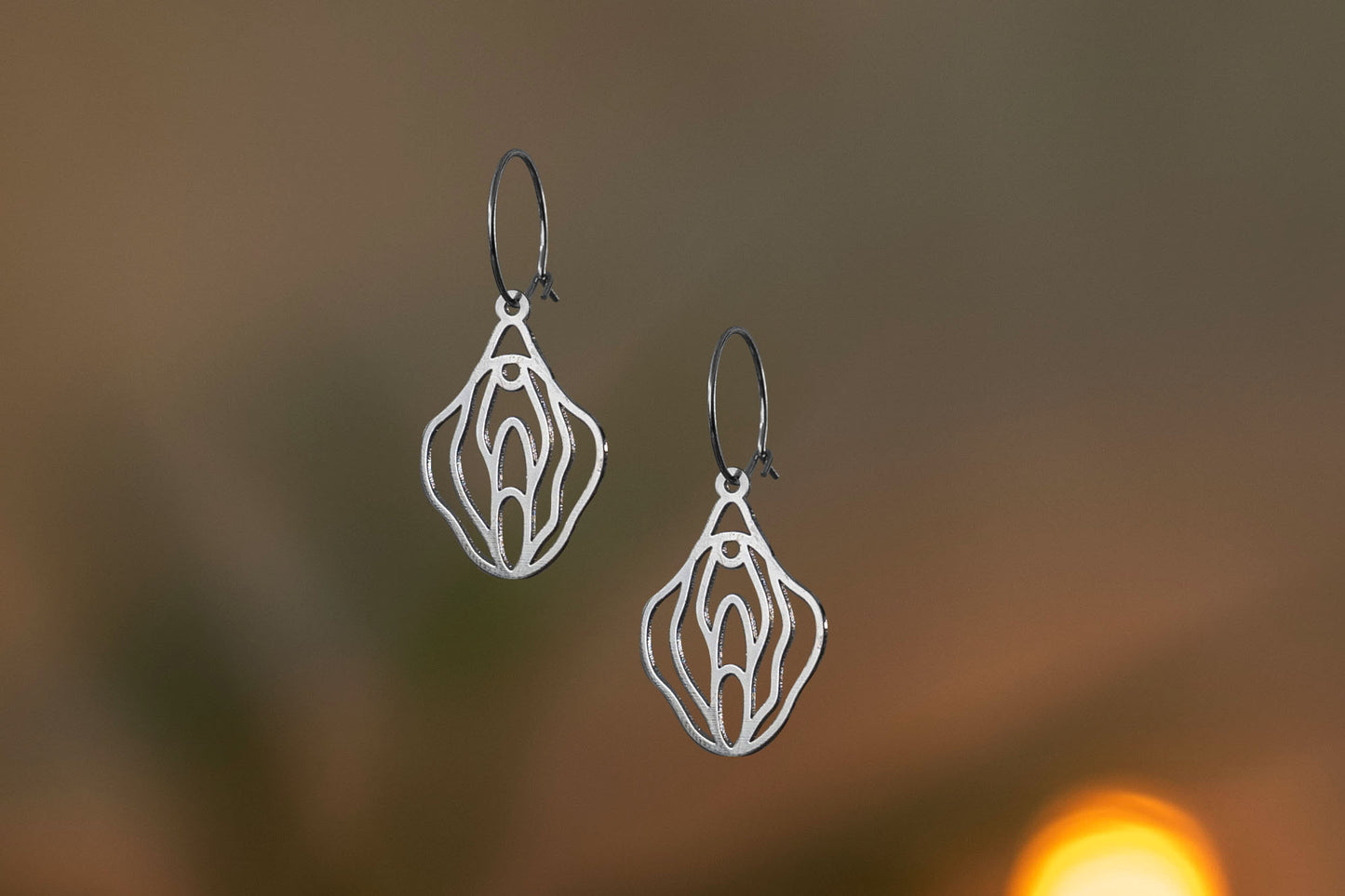 Vulva Design Ohrringe | Gold und Silber | Verschieden Formen & Verschlüsse | Aus Deutschland | Feministischer Schmuck