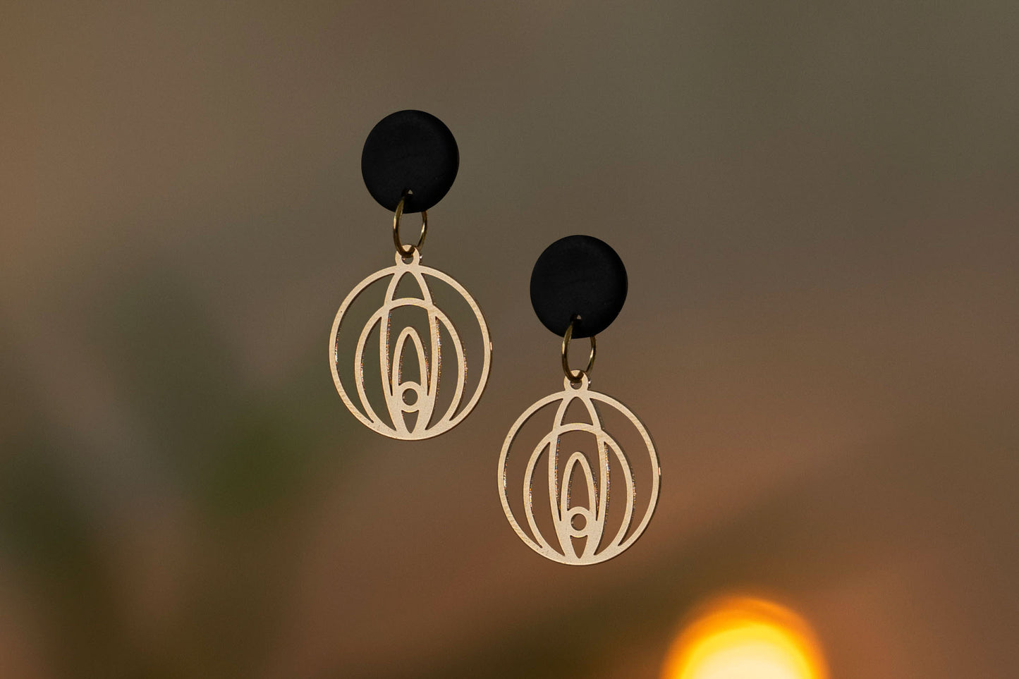 Vulva Design Ohrringe | Gold und Silber | Verschieden Formen & Verschlüsse | Aus Deutschland | Feministischer Schmuck