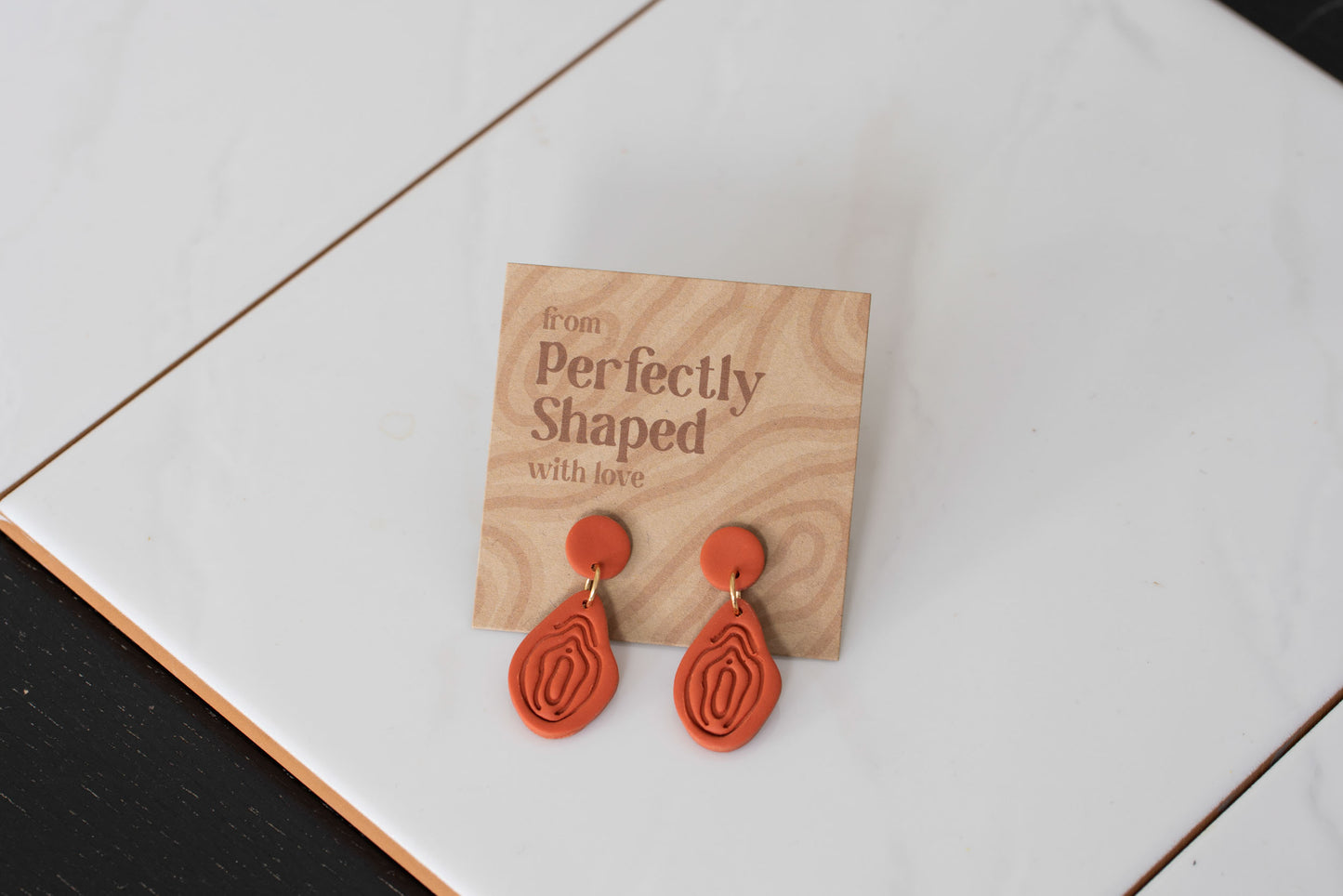 Vulva Earrings | Set | Unique | Coral Red | Polymer Clay | Handmade | From Europe