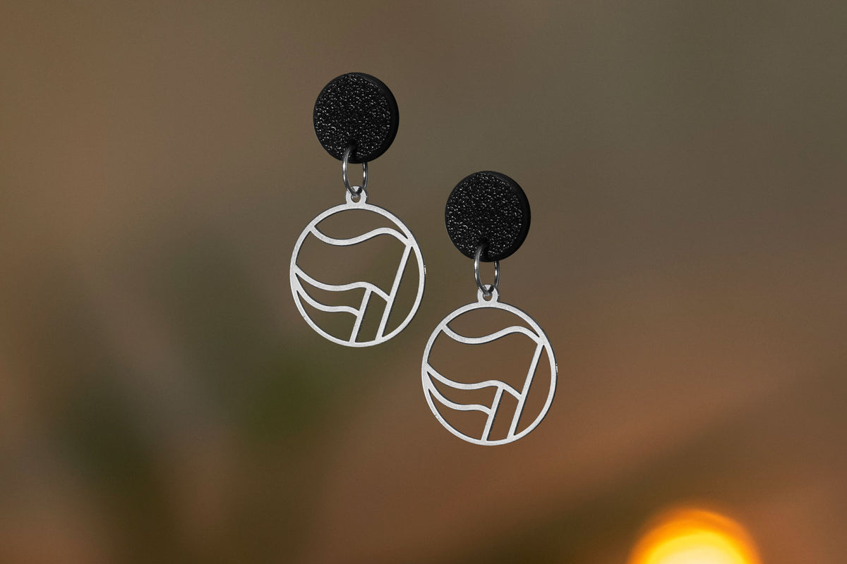 Antifaschistische Ohrringe | FCK NZS | Antifa | Gold und Silber | Verschieden Formen & Verschlüsse | Aus Deutschland | Schmuck