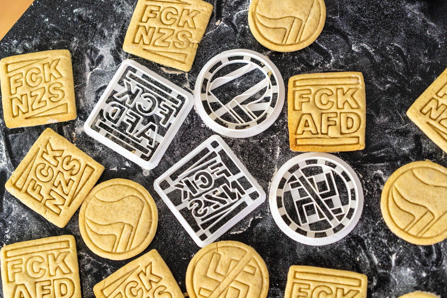 Antifaschistische Keksausstecher - FCK AfD - FCK NZS - Antifa - Verschiedene Motive - Keksform - Plätzchen - Kekse Ausstecher - 3D Druck