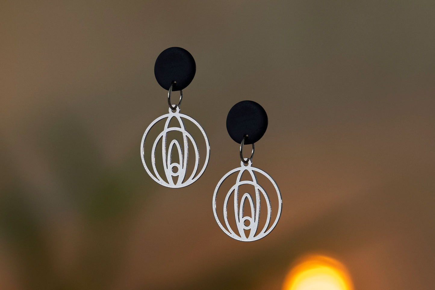 Vulva Design Ohrringe | Gold und Silber | Verschieden Formen & Verschlüsse | Aus Deutschland | Feministischer Schmuck