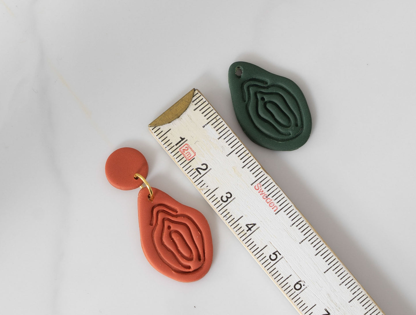 Vulva Earrings | Set | Unique | Crème | Polymer Clay | Handmade | From Europe