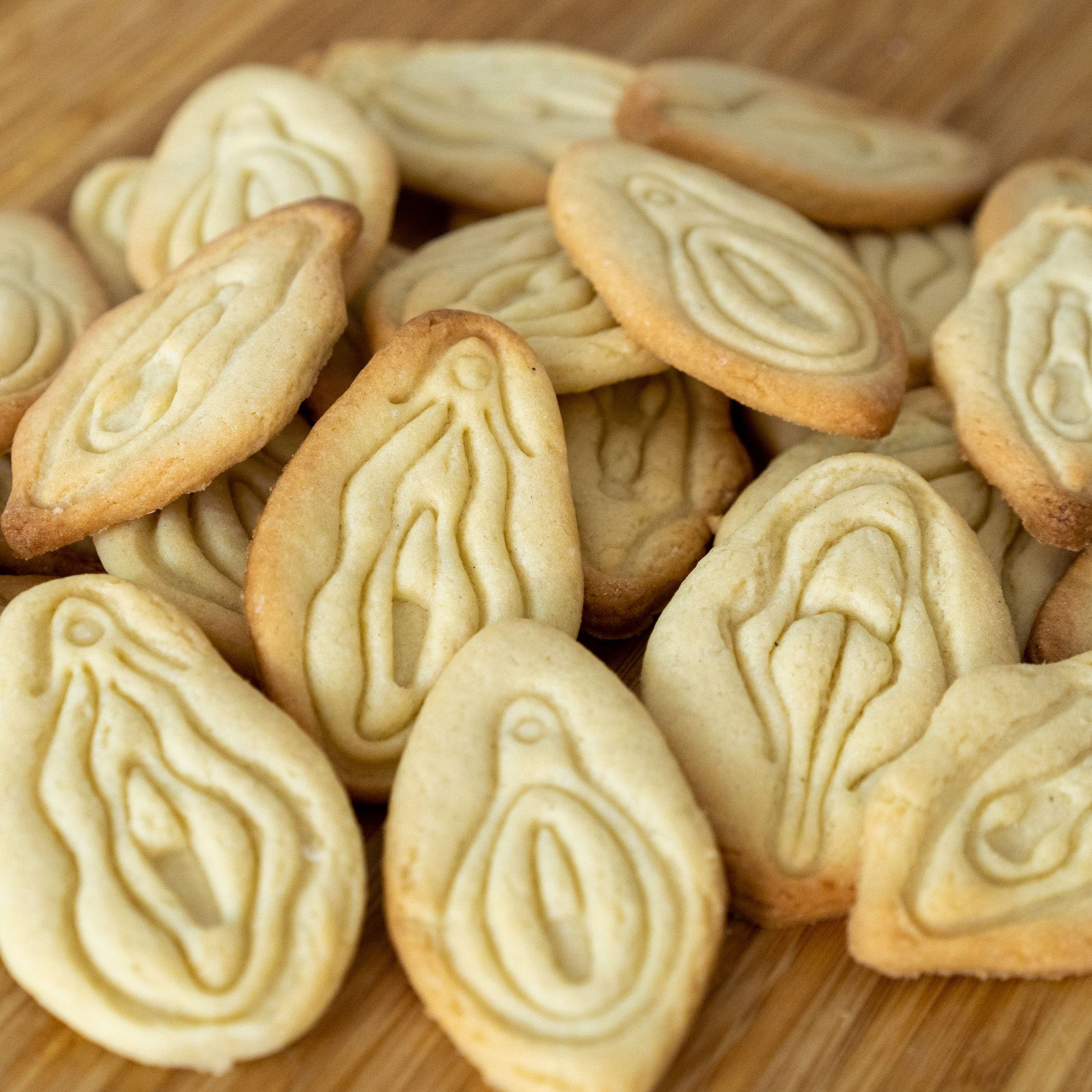 Vulva Cookie Cutters from Germany - Various Shapes - Biscuit Mold - Fondant Dough - Vagina Shaped Cookies - Europe - 3D Printed Cutters